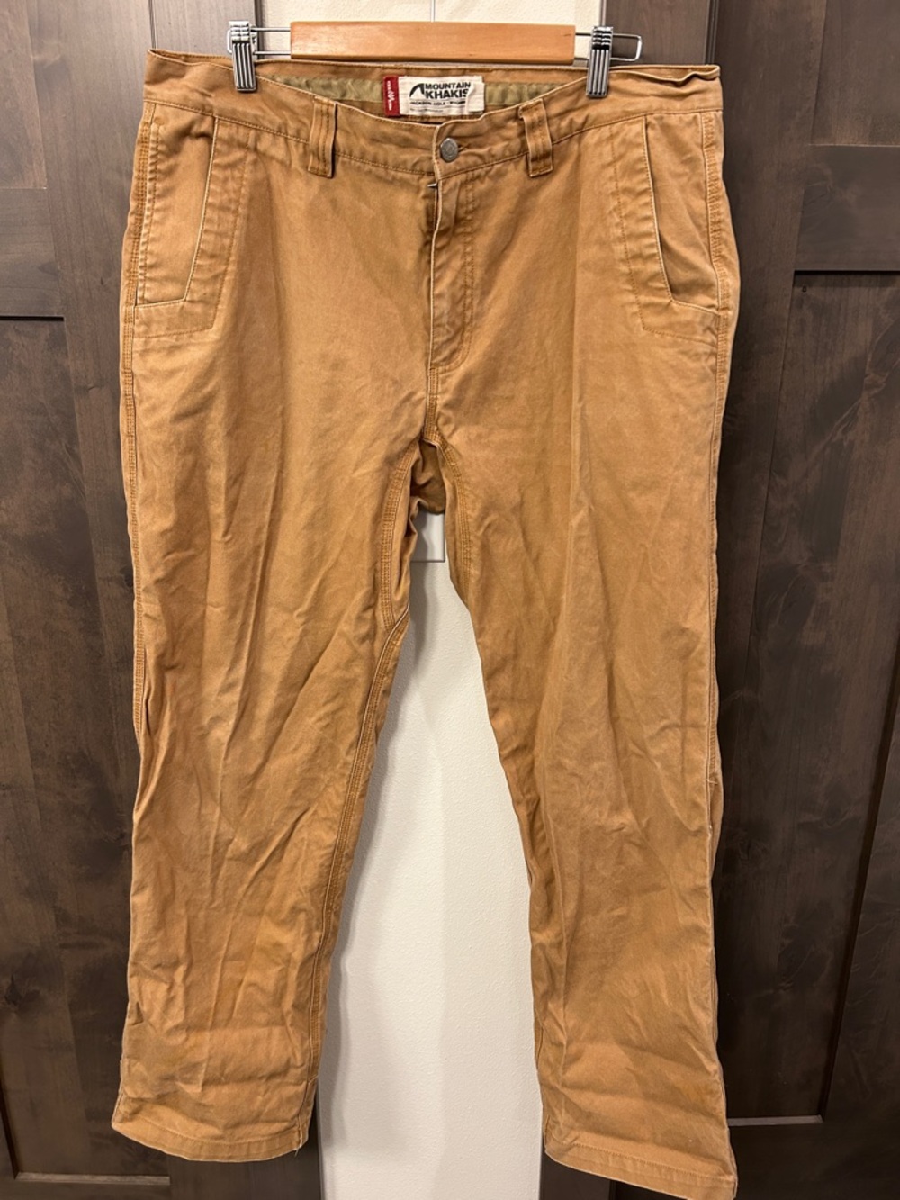 Mountain Khakis pants Men’s 38x34 Carmel Tan relaxed fit Sturdy and comfy